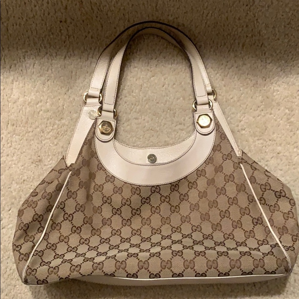 Gucci Monogram Charmy Hobo